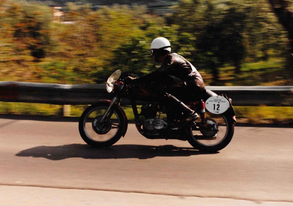 Il MotoGiro d'Italia passa da Cascina