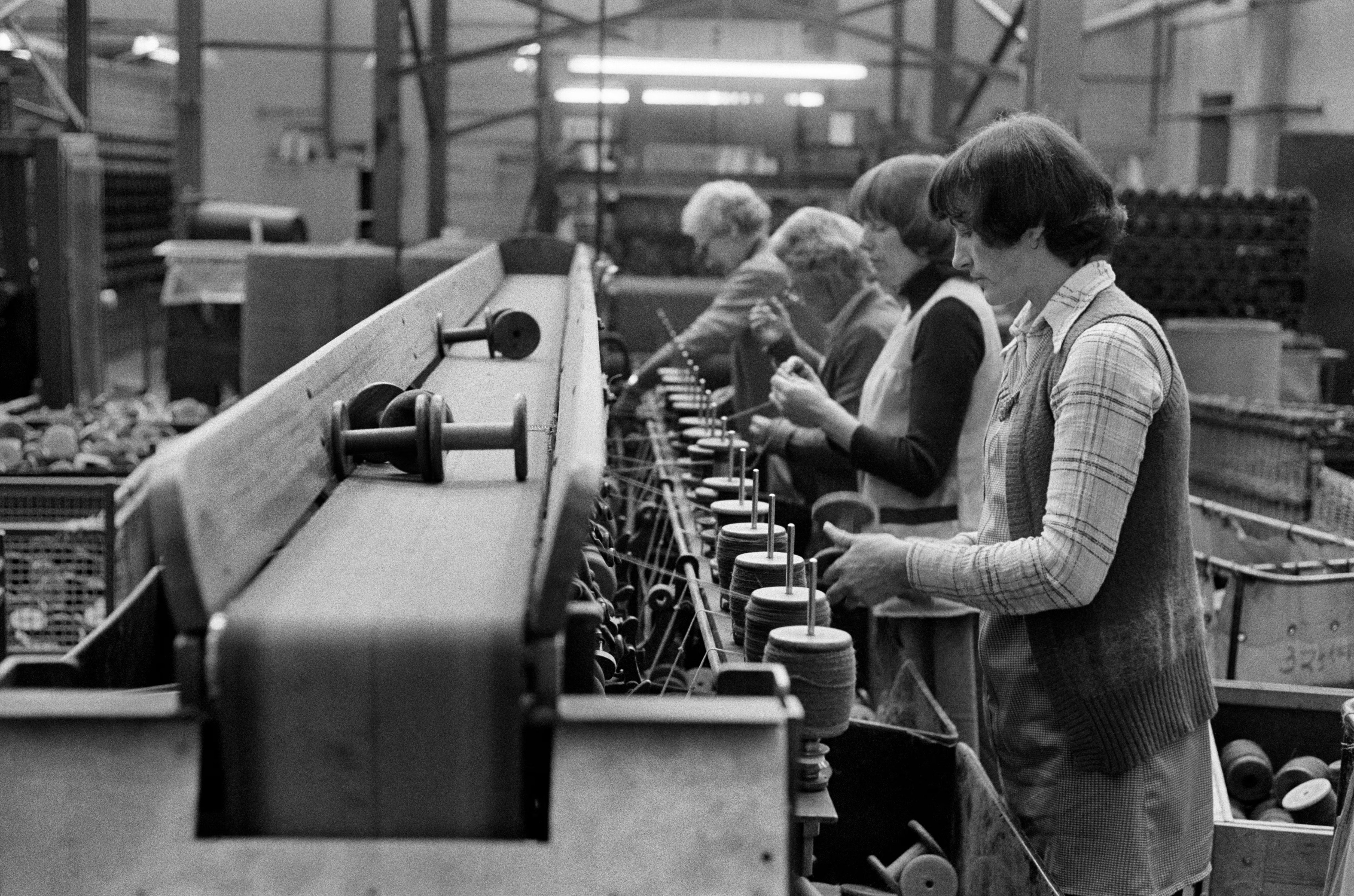 DONNE E LAVORO: STORIE E VOLTI DI CASCINA. Partecipa e racconta una storia attraverso la fotografia!