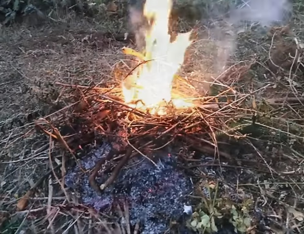 Rischio incendi, prorogato il divieto di abbruciamento