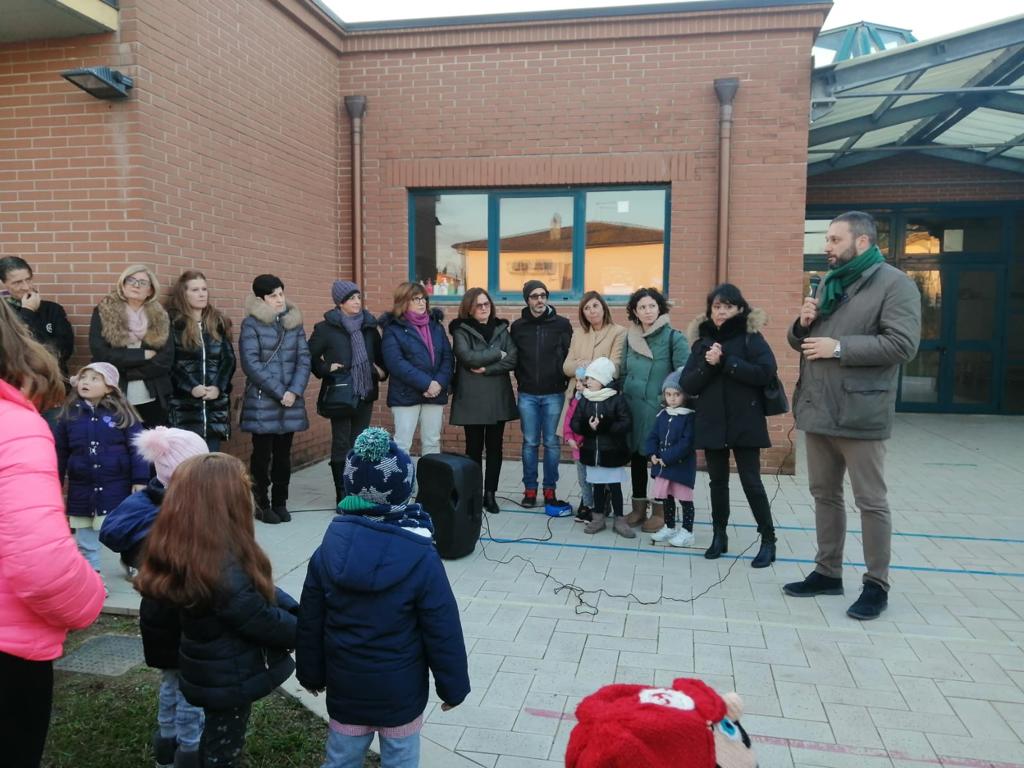Cerimonia di piantumazione alla scuola dell'infanzia di Titignano