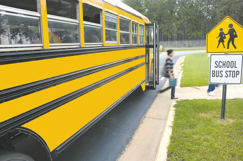 Mensa e trasporto scolastico: da lunedì 16 aprile iscrizioni per l'anno scolastico 2018/2019 