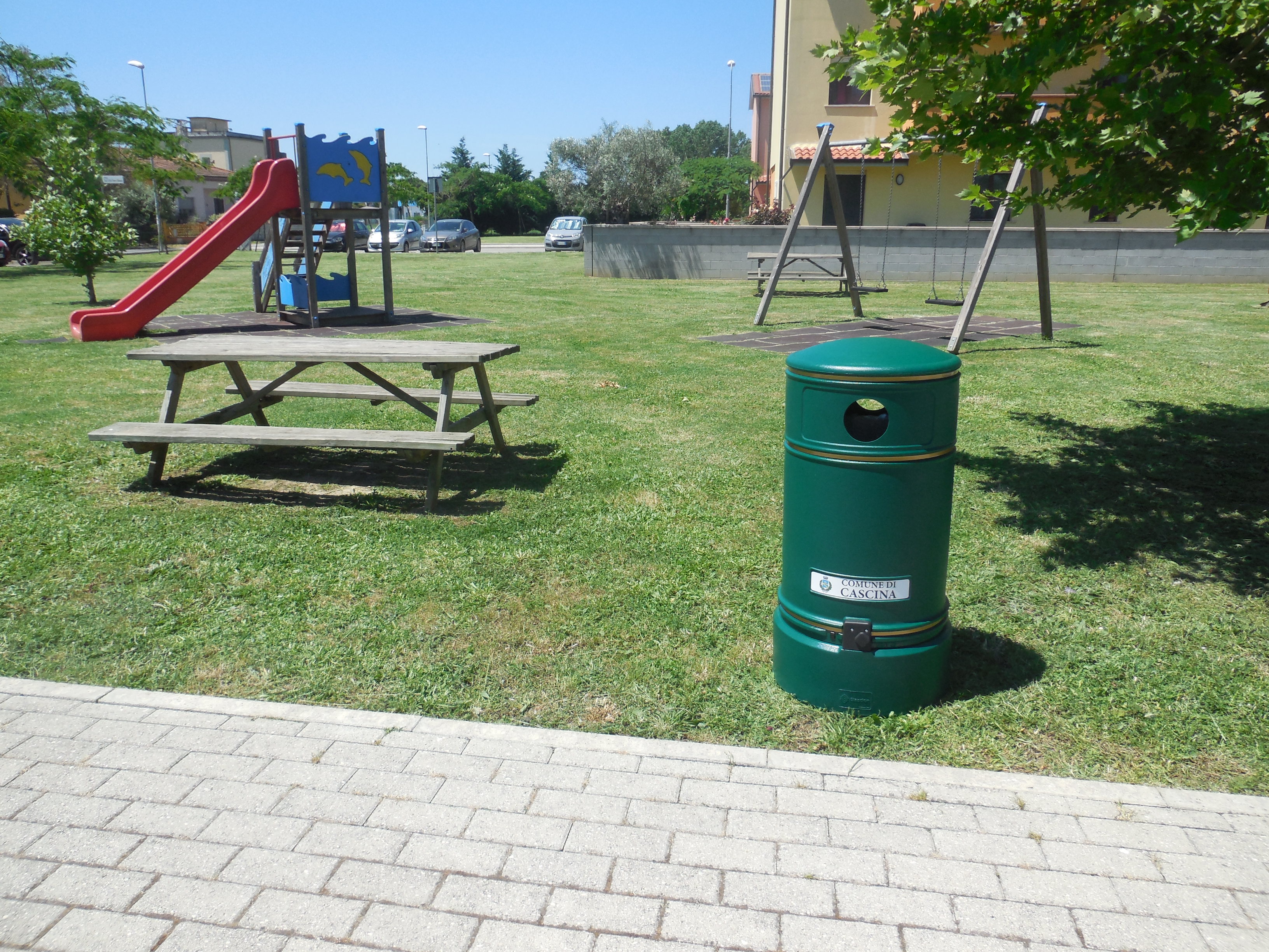 Intervento di riqualificazione cestini di arredo urbano 