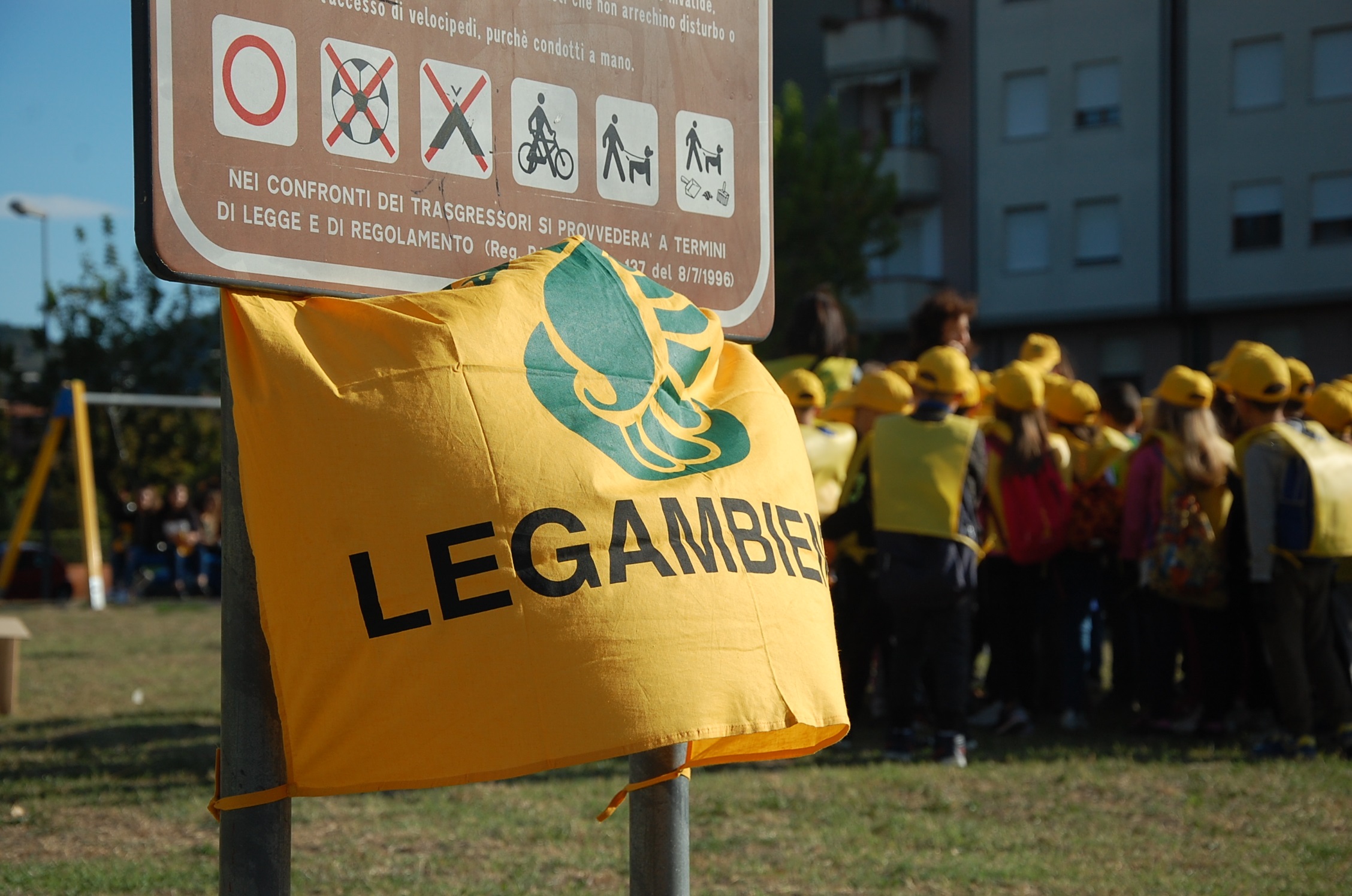 Duecento ragazzi per Puliamo il mondo a Cascina