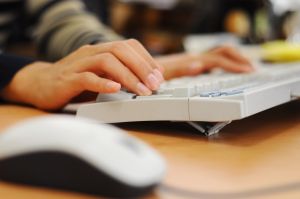 Selezione per insegnanti di scuola materna e nido: termine domande l'8 agosto